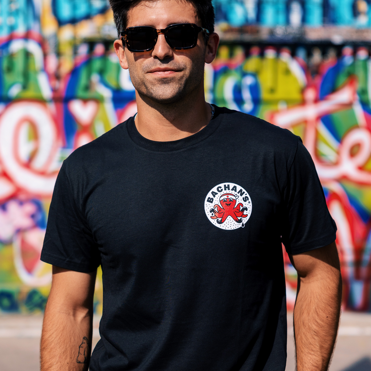 Logo Tee W7